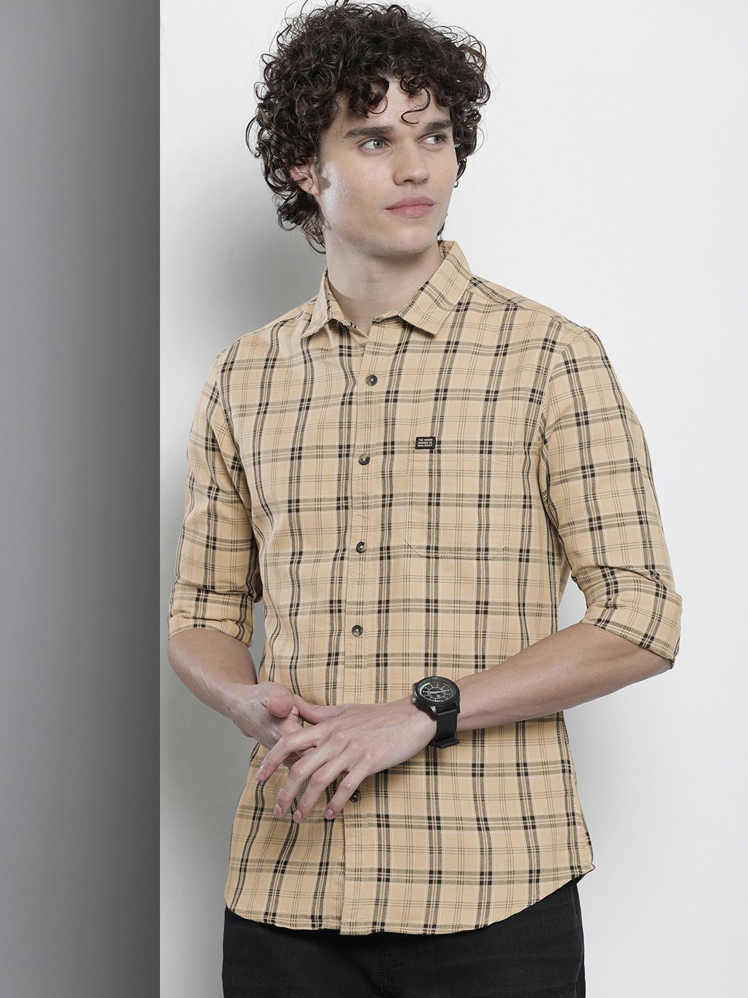 The Indian Garage Co Men Slim Fit Checked Casual Shirt