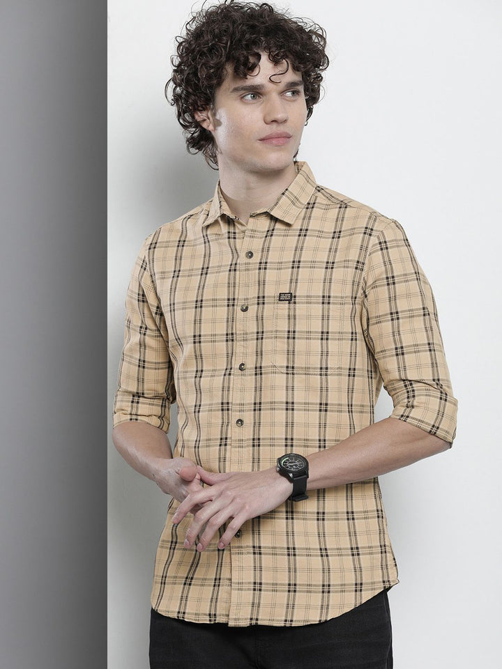 The Indian Garage Co Men Slim Fit Checked Casual Shirt