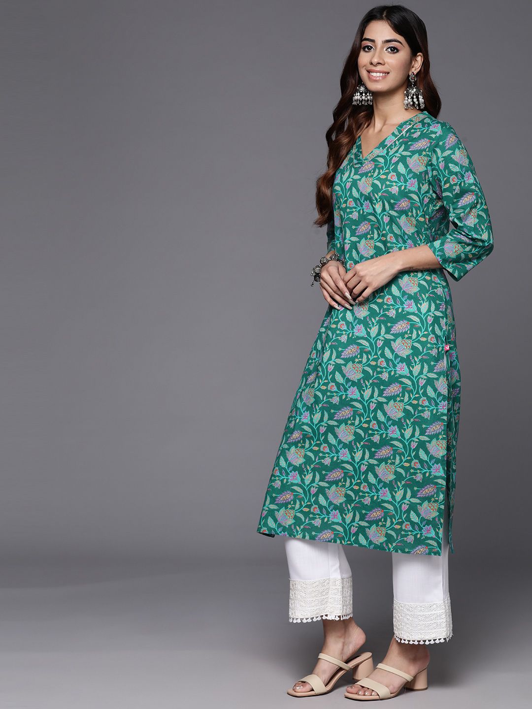 Varanga Floral Printed Gotta Patti Pure Cotton Kurta