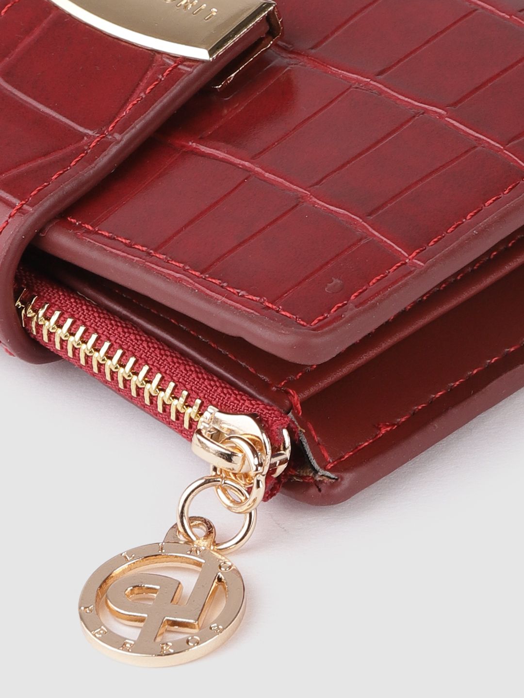 Lino Perros Women Red Animal Printed PU Zip Around Wallet