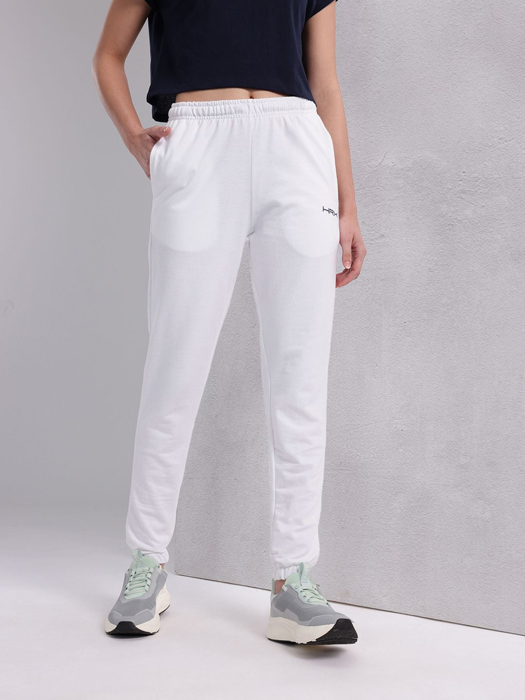 HRX by Hrithik Roshan Women Mid-Rise Lifestyle Joggers