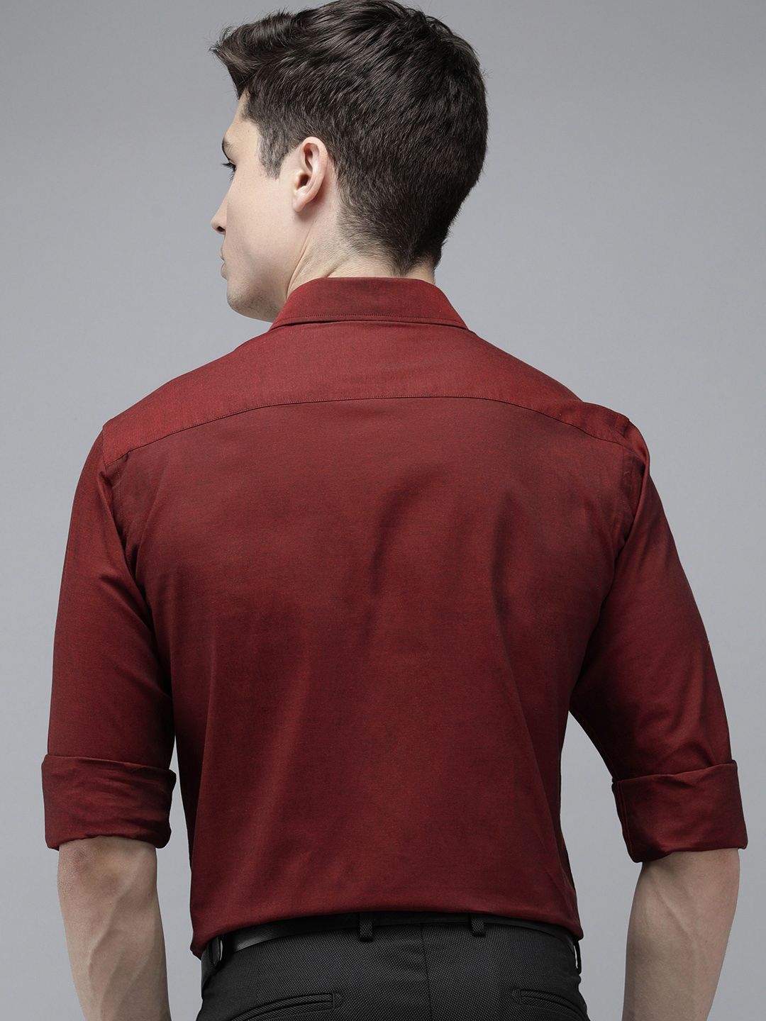Park Avenue Pure Cotton Slim Fit Cutaway Collar Formal Shirt