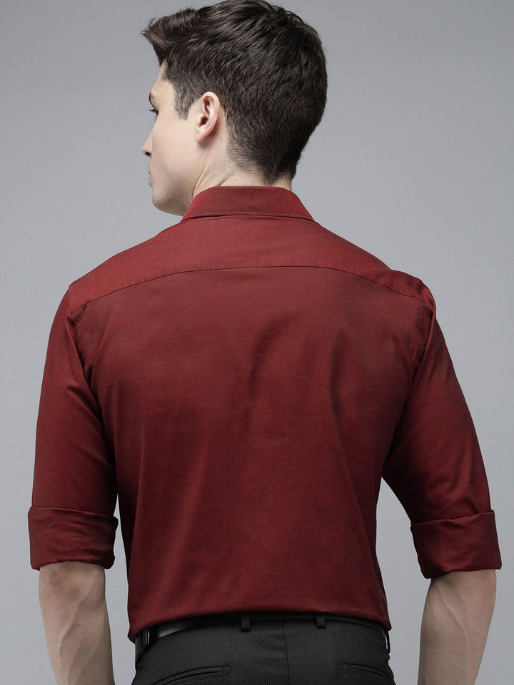 Park Avenue Pure Cotton Slim Fit Cutaway Collar Formal Shirt