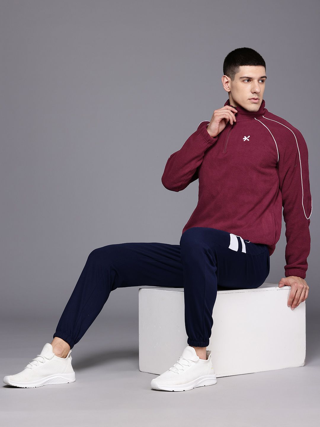 HRX by Hrithik Roshan Mock Collar Fleece Sweatshirt