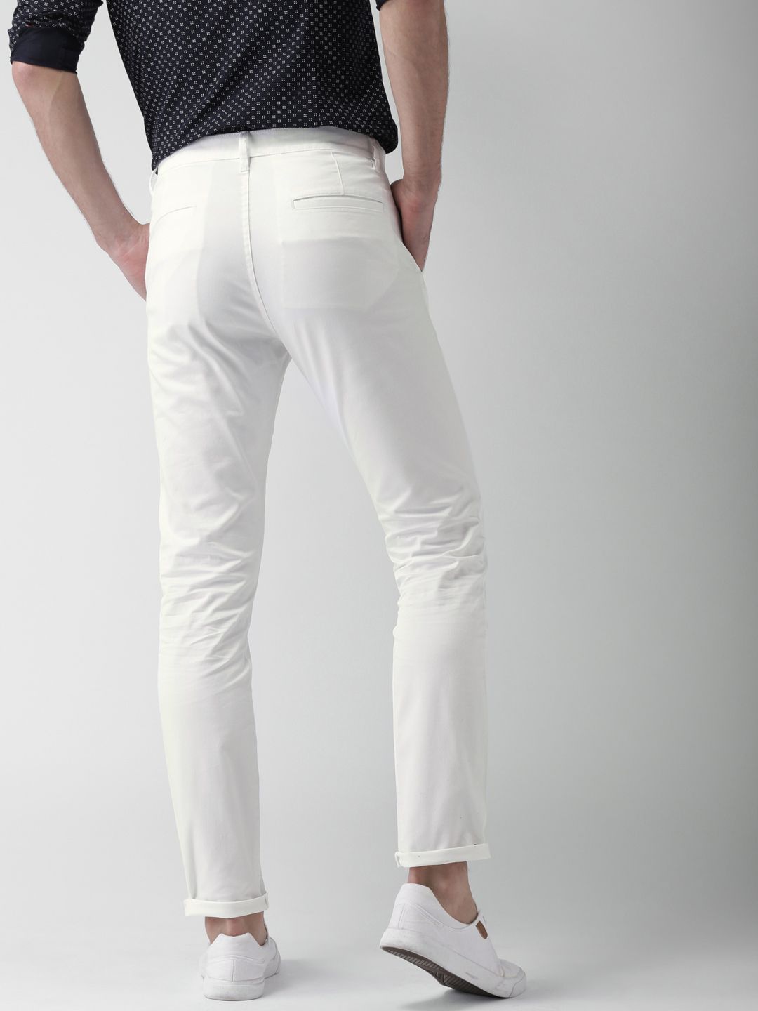 HIGHLANDER Men White Slim Fit Chinos
