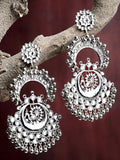 Anting-anting Chandbalis klasik Karatcart Silver & White