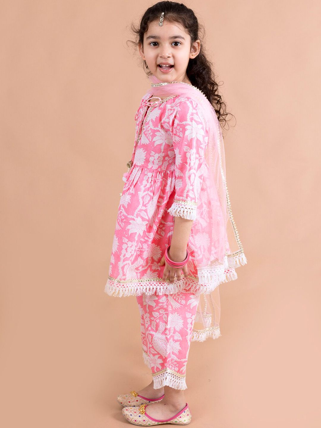 pspeaches Girls Pink Floral Printed Pleated Pure Cotton Kurta with Trousers & With Dupatta