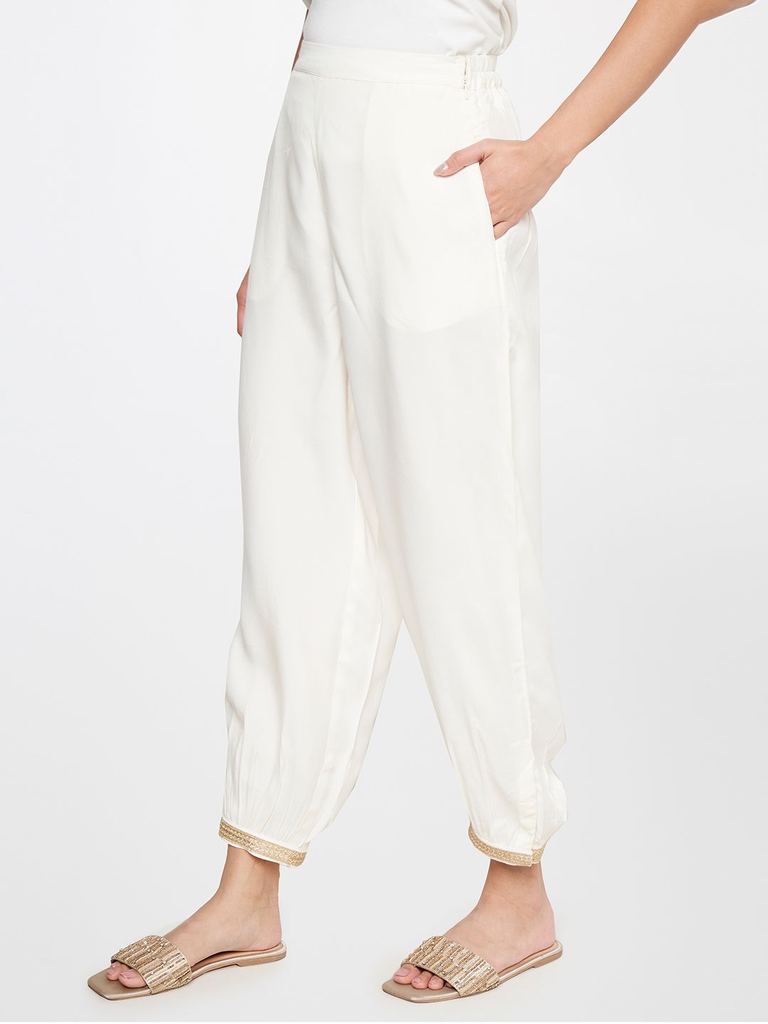 Global Desi Women Mid-Rise Loose Fit Trousers