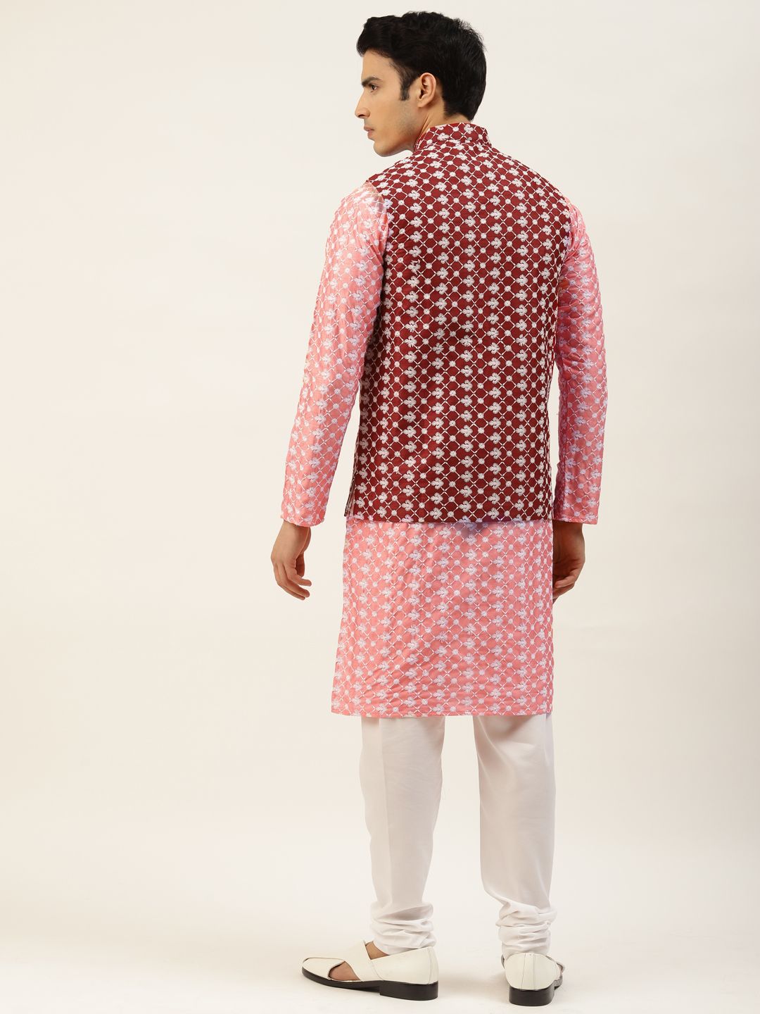 SOJANYA Lelaki Motif Etnik Merah Jambu Bersulam Benang Kerja Kurta dengan Churidar