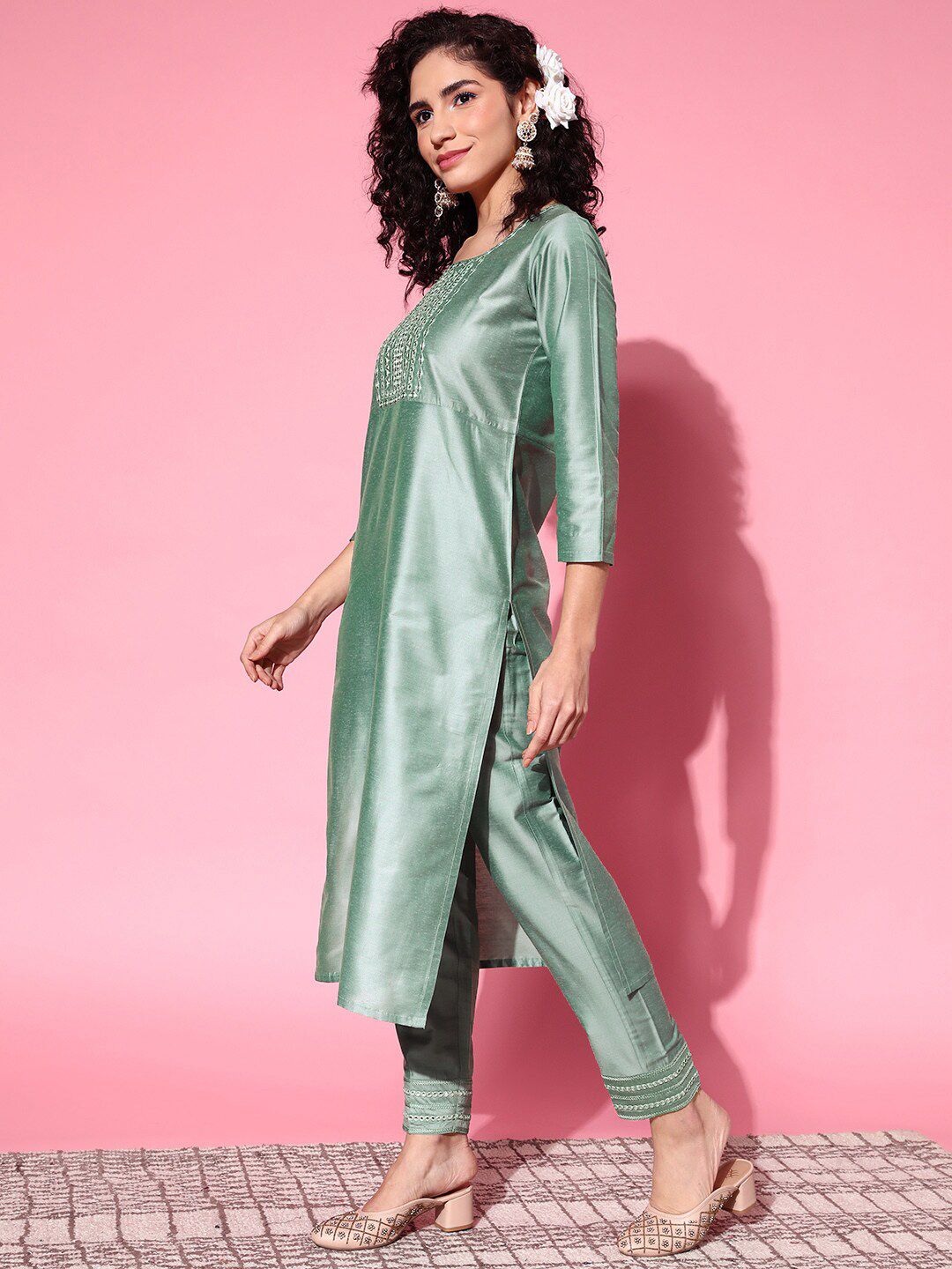 Shae by SASSAFRAS Women Sea Green Embroidered Mirror Work Kurta with Trousers