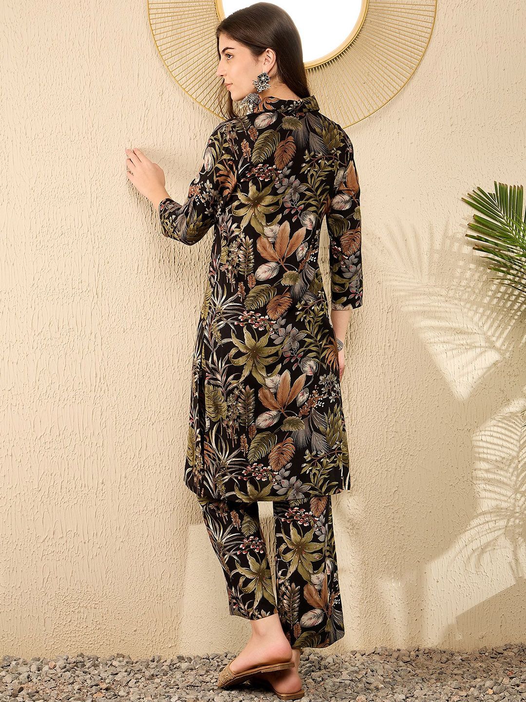 KALINI Floral Printed Mandarin Collar Straight Kurta With Trousers