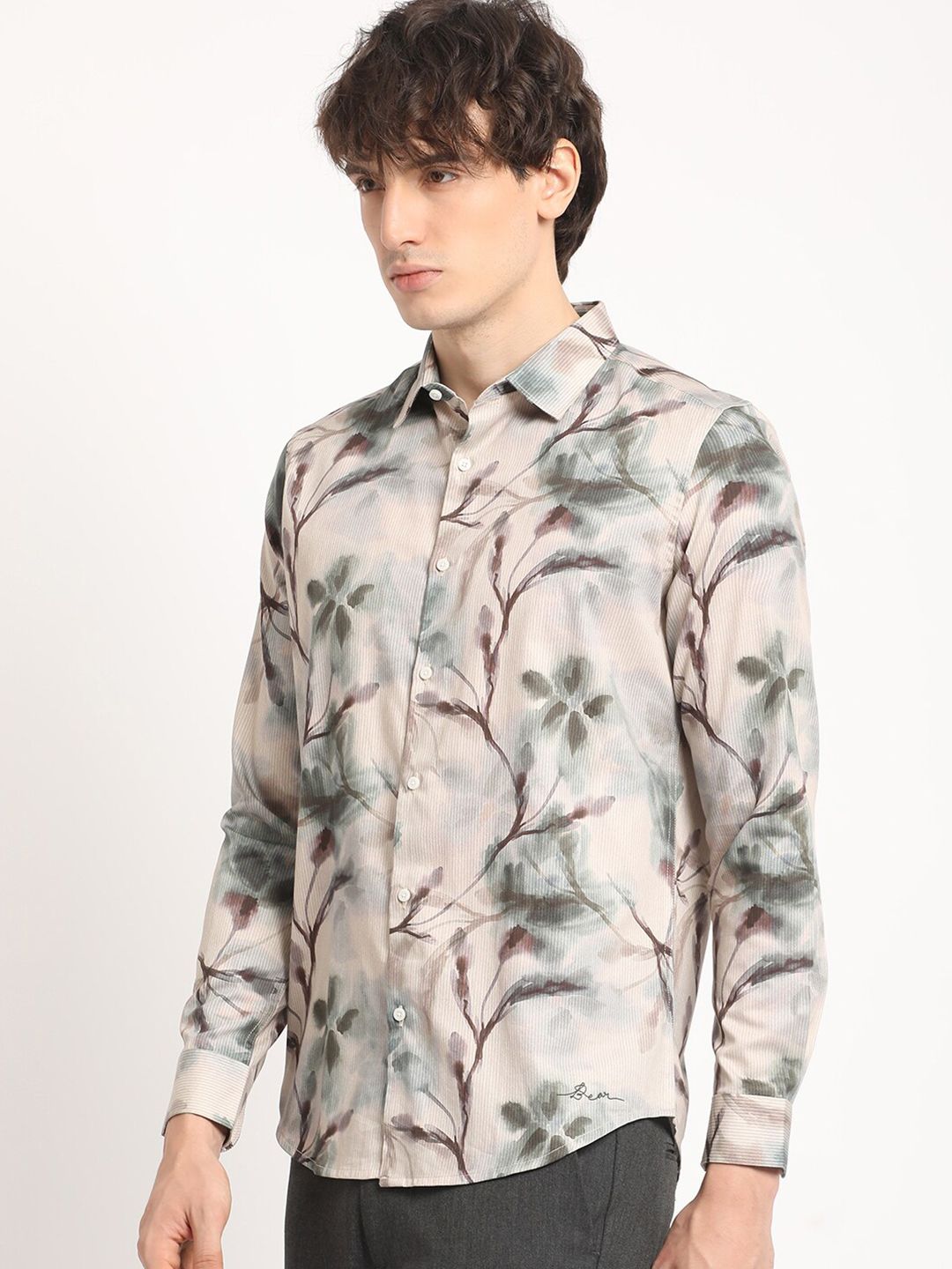 THE BEAR HOUSE Men Abstract Graphic Printed Slim Fit Casual Shirt