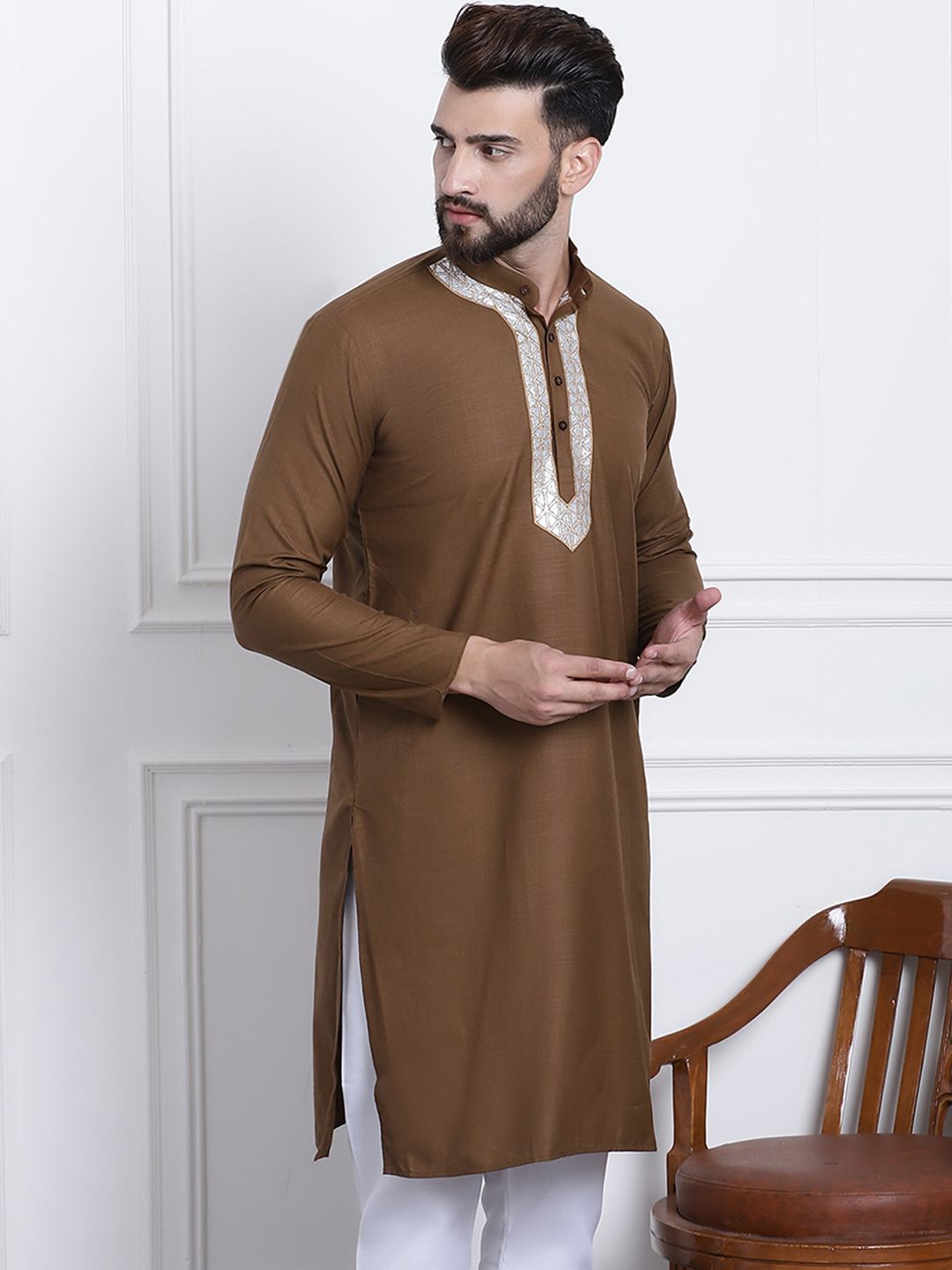 SOJANYA Men Green & Silver Pure Cotton Yoke Design Gotta Patti Kurta