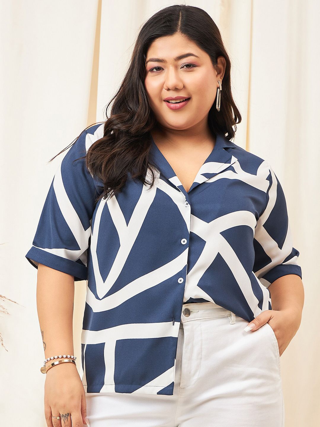 Berrylush Curve Navy Blue Abstract Printed Button Shirt Collar Top