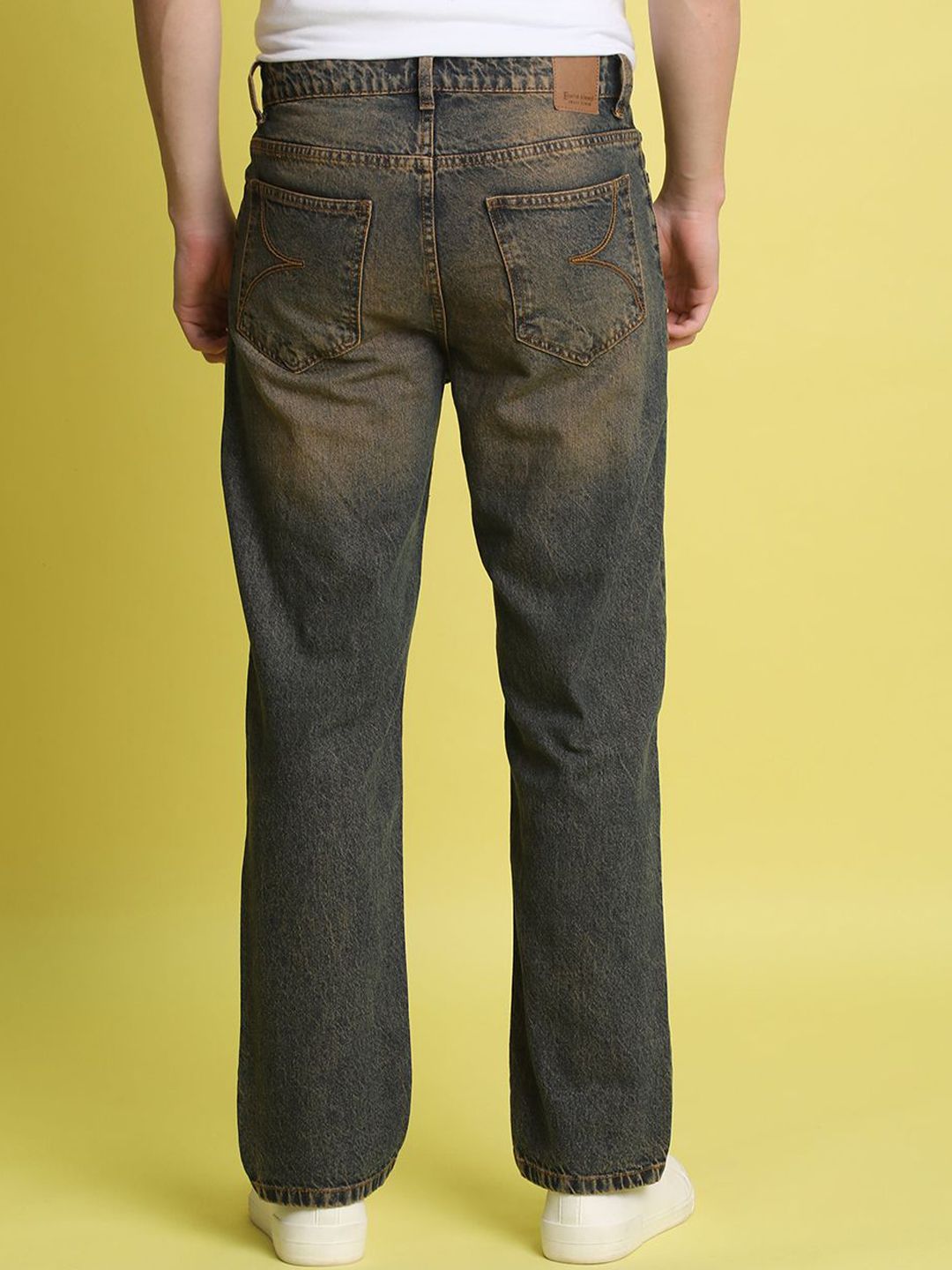 Bene Kleed Men Cotton Straight Fit Tinted Jeans