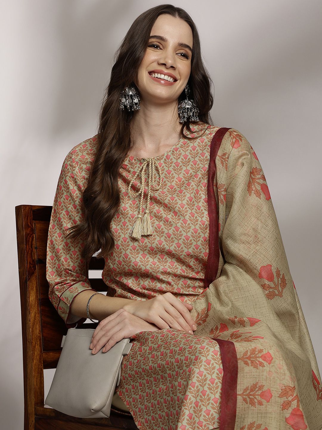 Anouk Women Floral Printed Kurta with Trousers & Dupatta