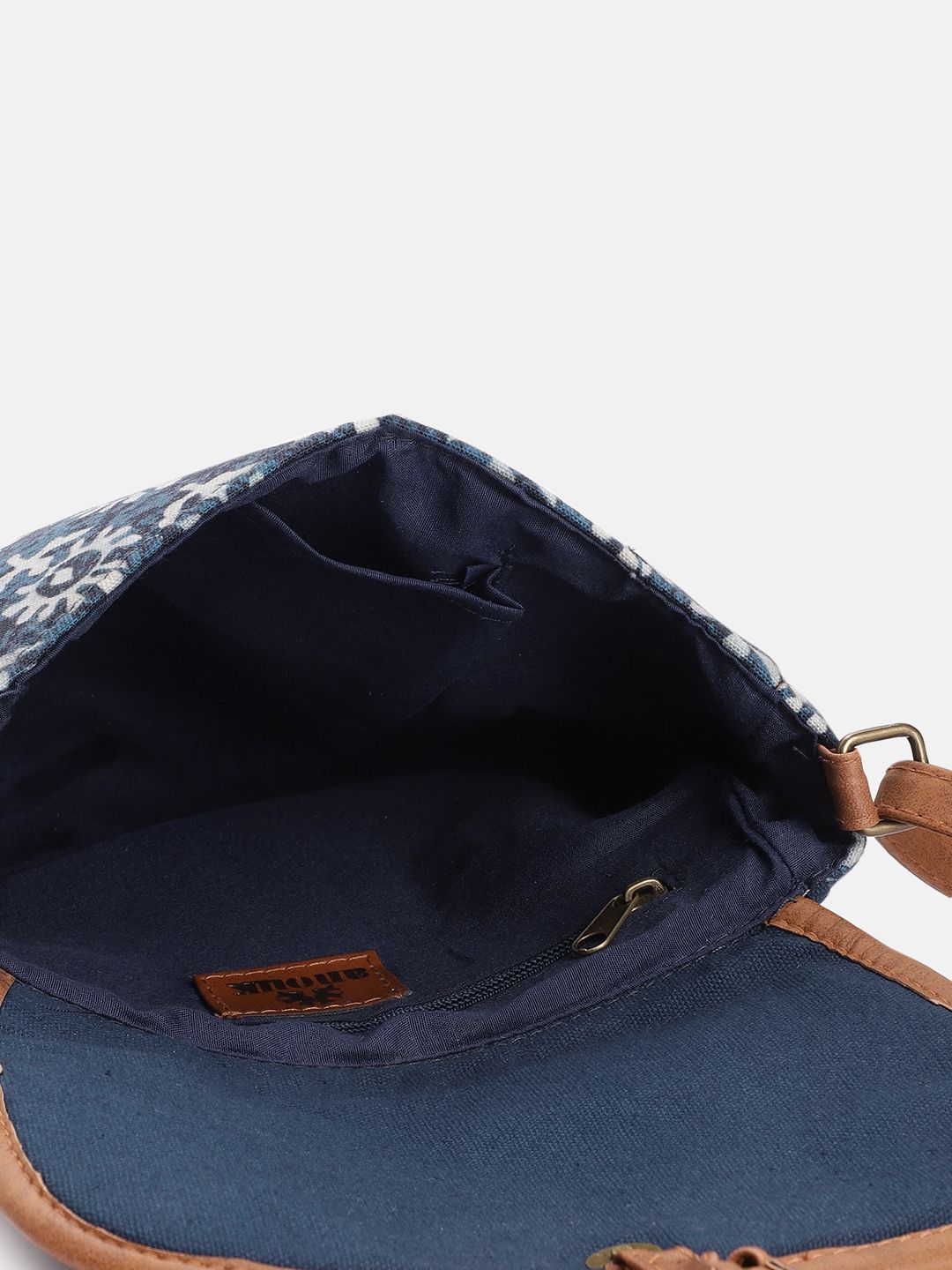 Beg sling cetak etnik anouk