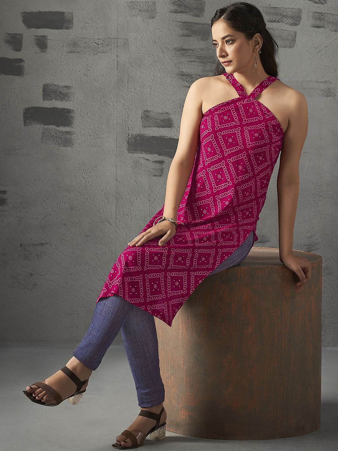 Anouk Fuchsia Bandhani Printed Halter Neck Straight Kurta