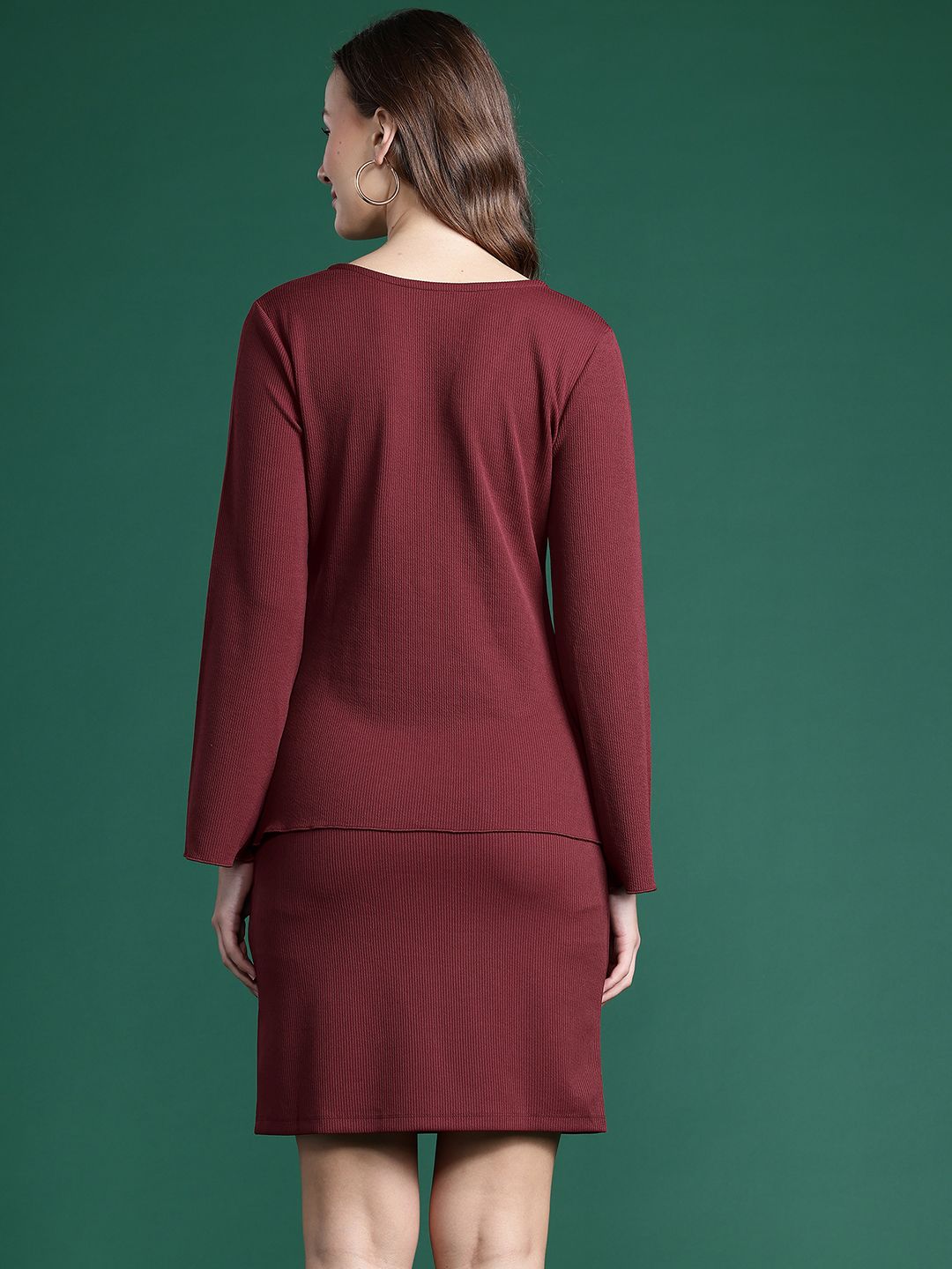DressBerry V-Neck Top With Fitted Skirt