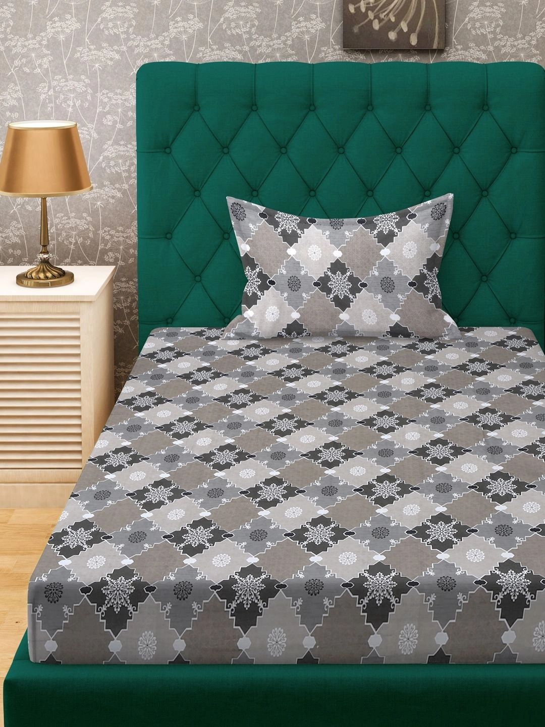 Moda Rapido X KLOTTHE Grey & Black Geometric 400 TC Single Bedsheet with 1 Pillow Covers