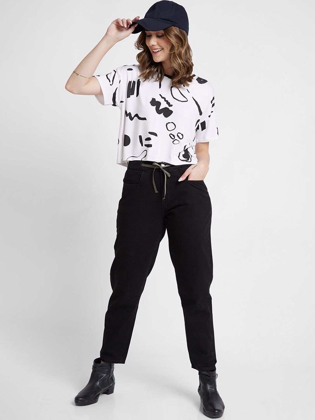 SPYKAR Women Mom Fit Clean Look Cotton Jeans