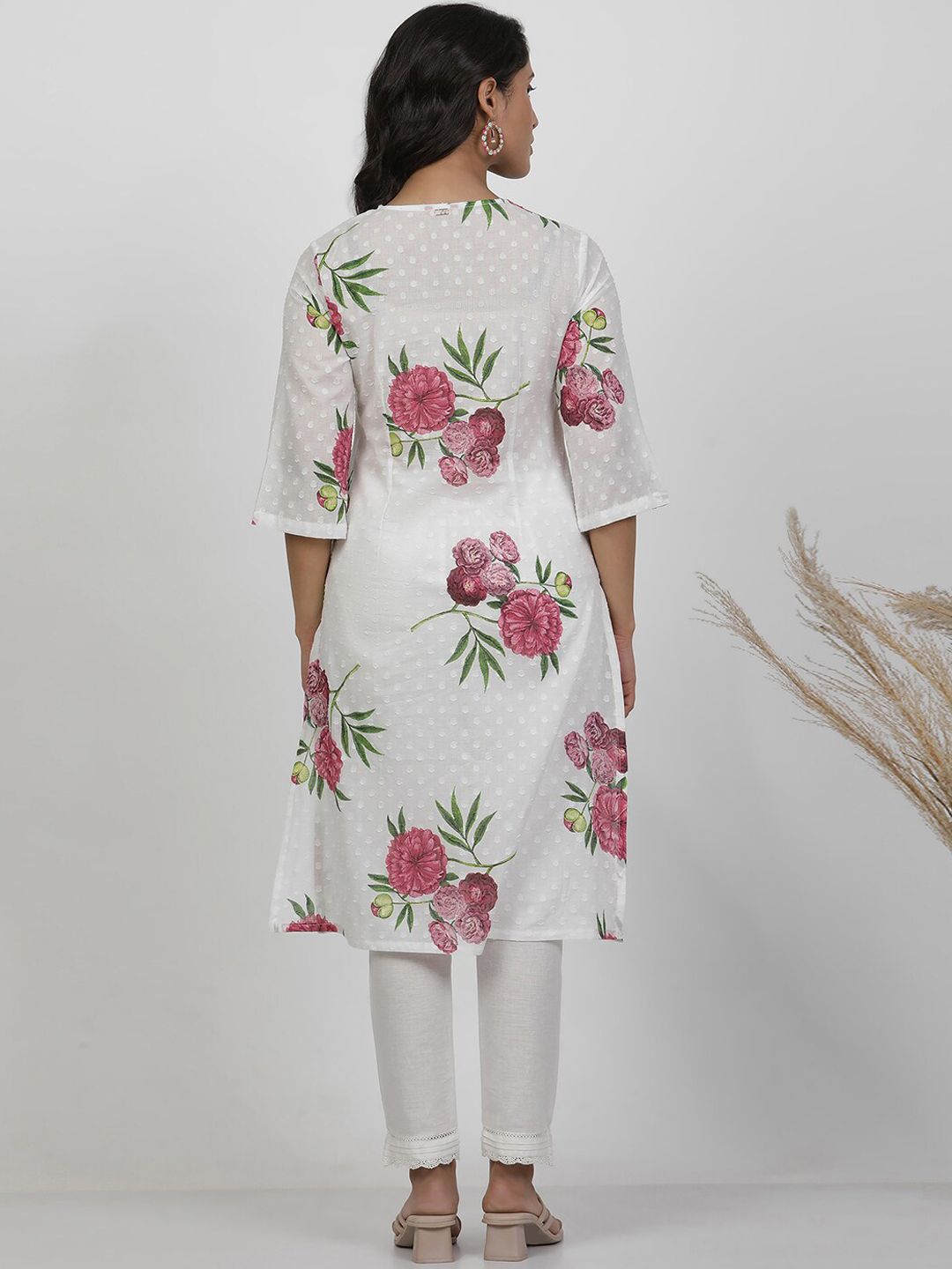 W White Floral Printed Pure Cotton Straight Kurta