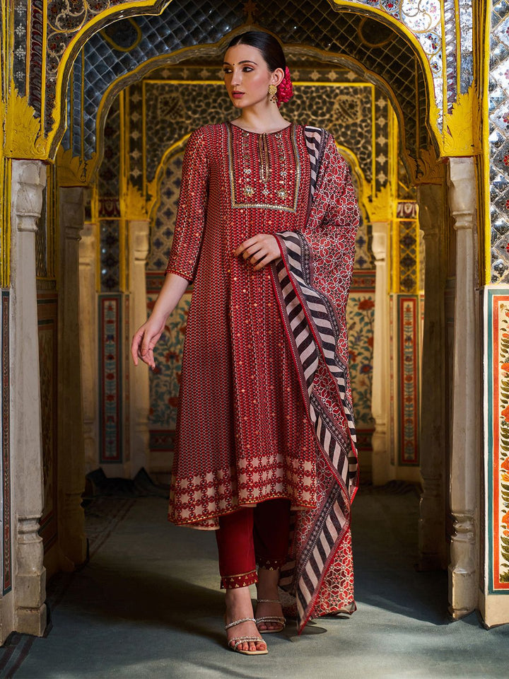 W Women Printed Regular Gotta Patti Kurta with Trousers & With Dupatta