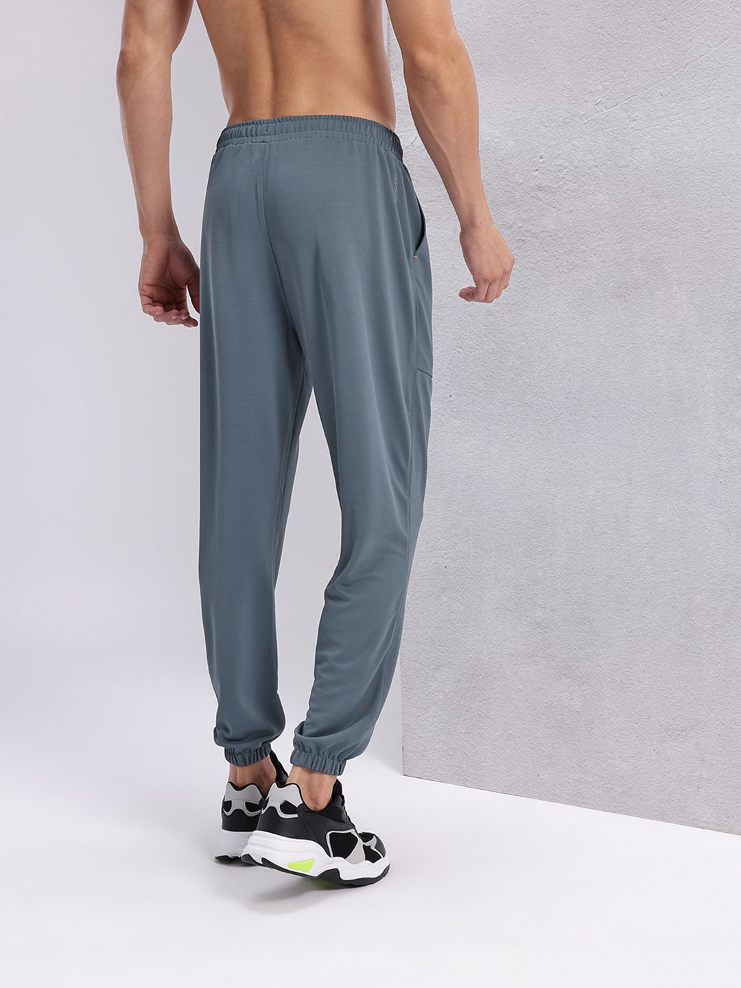 HRX by Hrithik Roshan Men Typography Print Rapid-Dry Training Joggers