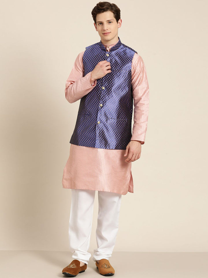 SOJANYA Men Pink & Beige Thread Work Straight Kurta Churidar dengan Jaket Nehru