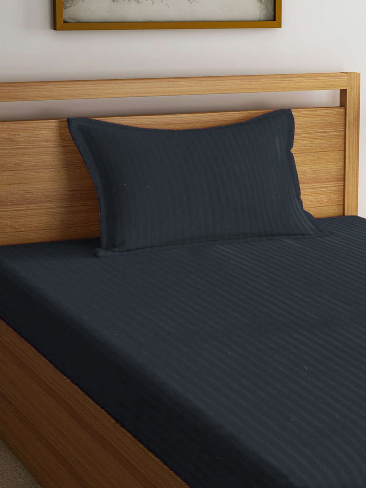 KLOTTHE Black Striped 210 TC Single Bedsheet with 1 Pillow Covers