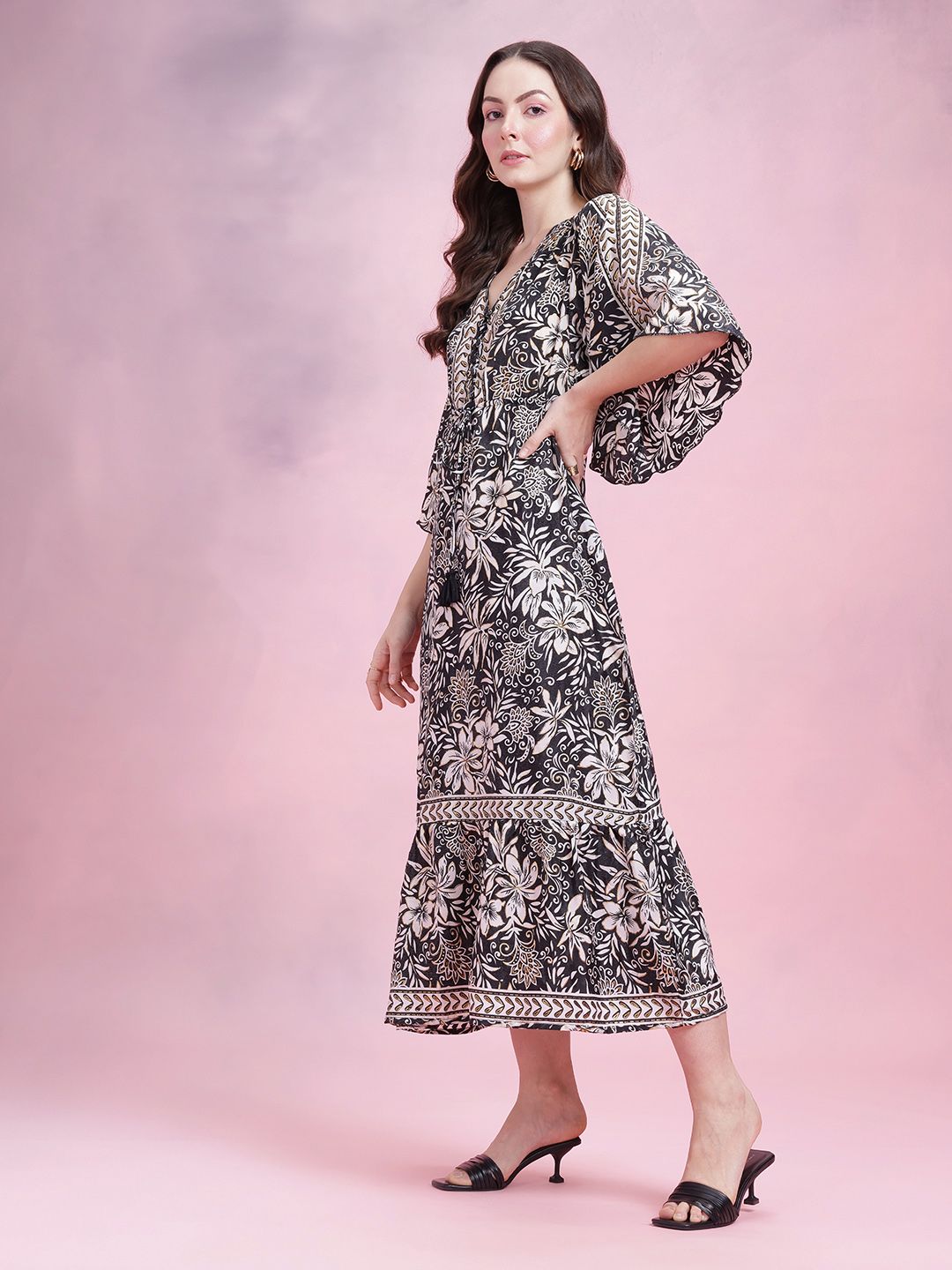 DressBerry Printed Kimono Sleeves Kaftan Midi Dress