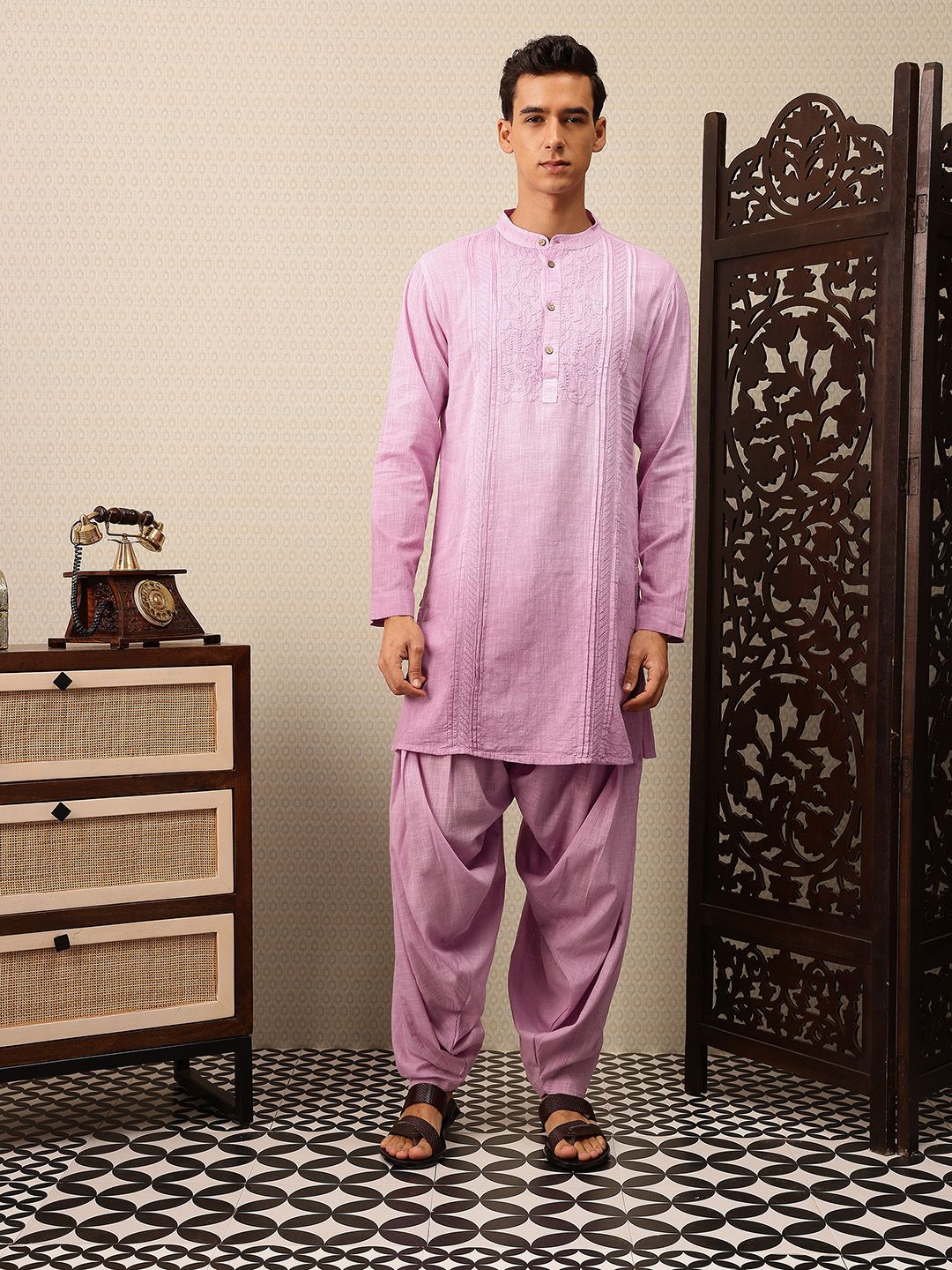 House of Pataudi Floral Embroidered Pure Cotton Jashn Kurta with Salwar