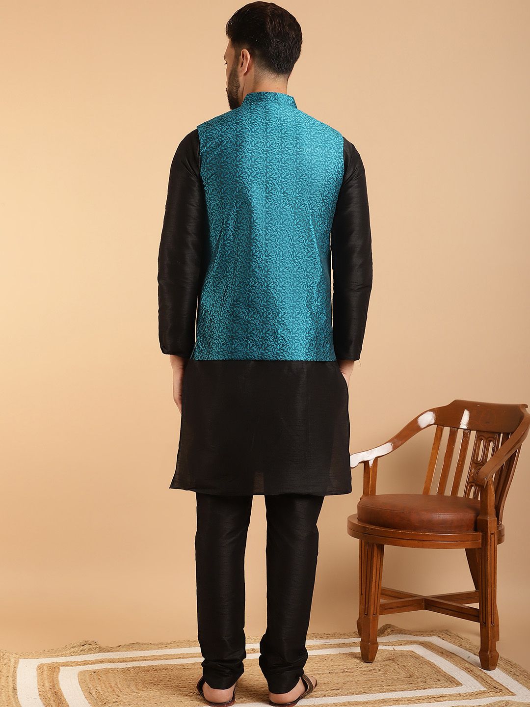 SOJANYA Men Black & Teal Blue Jacquard Woven Design Kurta with Churidar & Nehru Jacket