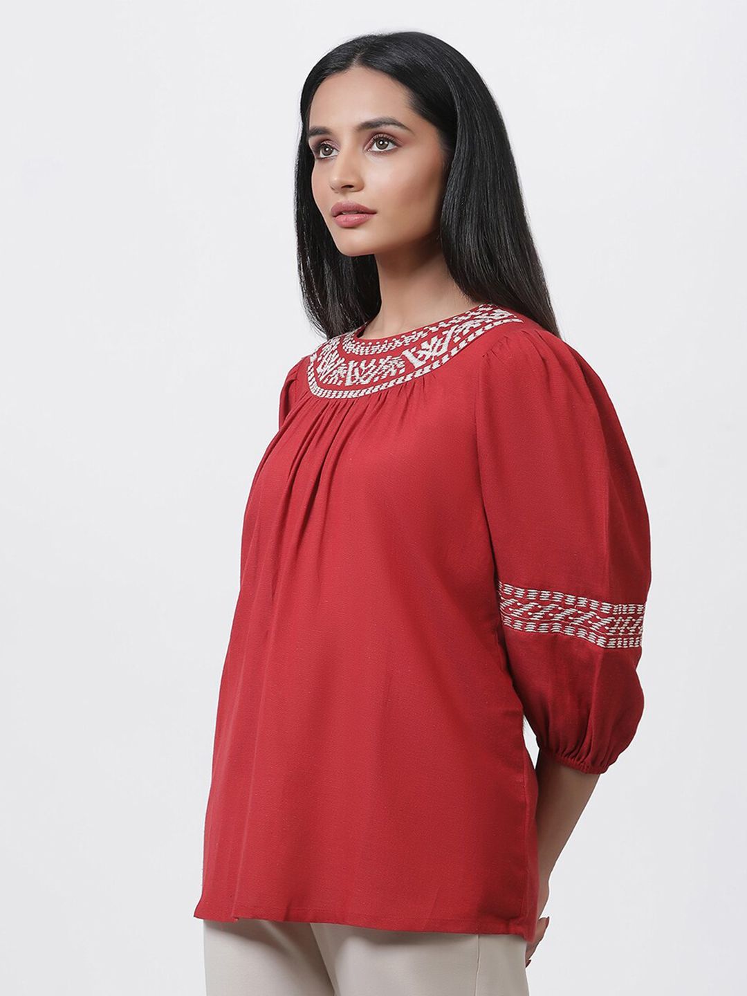 W Embroidered Puffed Sleeves Top