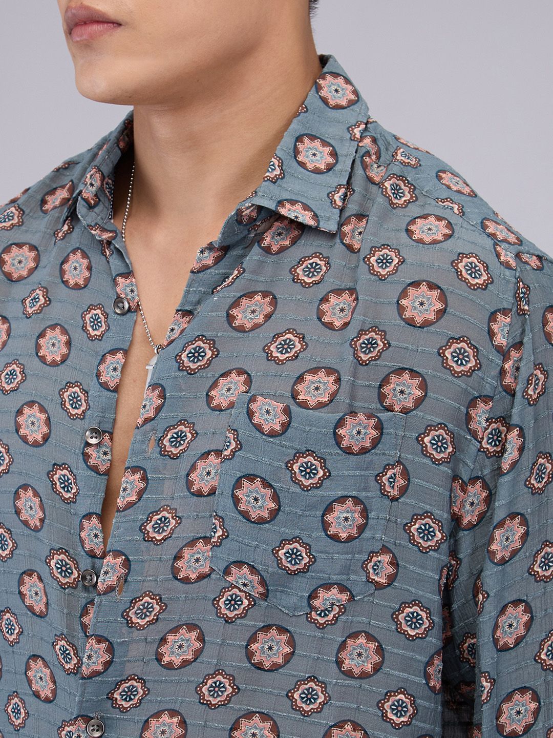 VASTRADO Men Classic Fit Spread Collar Floral Printed Relaxed Fit Casual Shirt