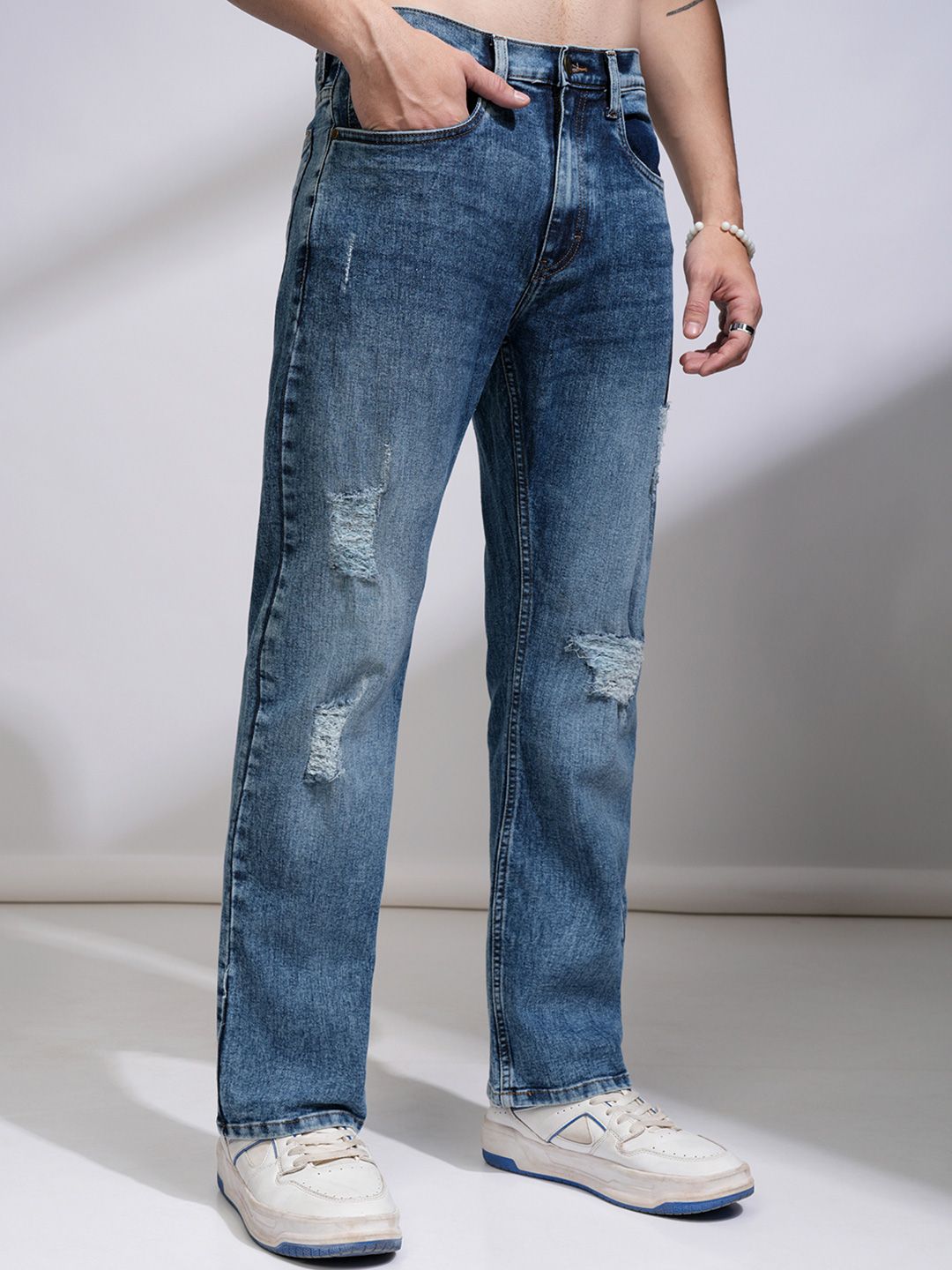 HIGHLANDER Men Bootcut Mid-Rise Light Fade Mildly Distressed Stretchable Jeans