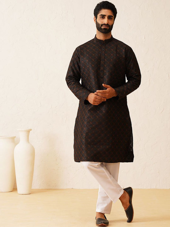 SOJANYA LUXE Ethnic Motifs Embroidered Sequinned Cotton Silk Kurta with Pyjamas