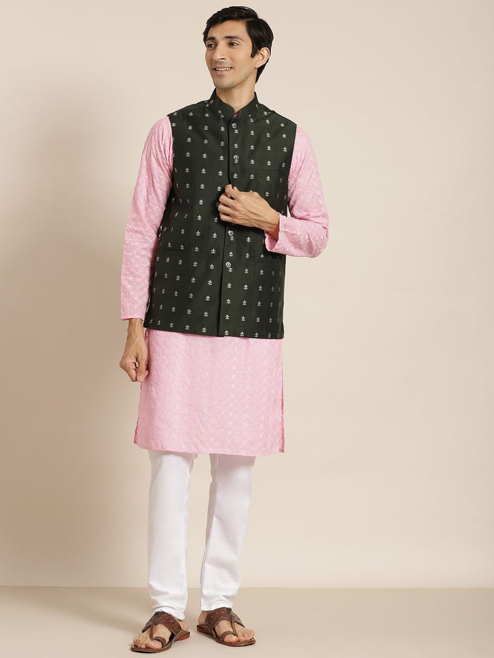 SOJANYA Lelaki Motif Etnik Merah Jambu Chikankari Kurta Kapas Tulen dengan Jaket Churidar & Nehru