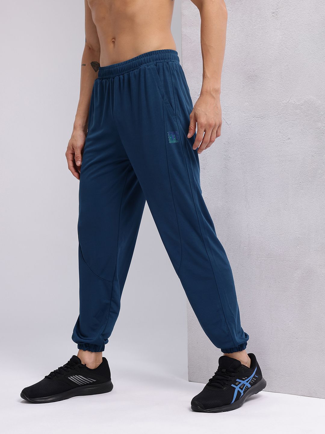 HRX by Hrithik Roshan Men Rapid-Dry Training Joggers