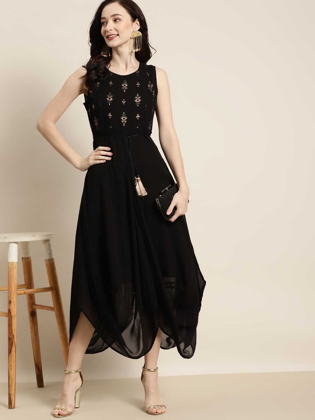 Shae by SASSAFRAS Black & Gold-Coloured Ethnic Motifs Foil Dhoti Dress