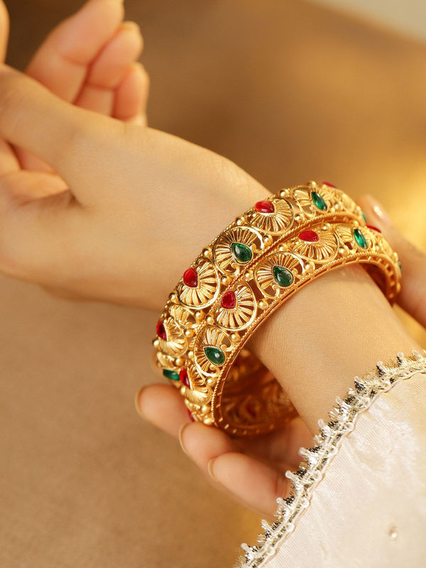 Rubans set 2 24k Gelang bersalut emas dengan Ruby Red & Emerald Green Stones
