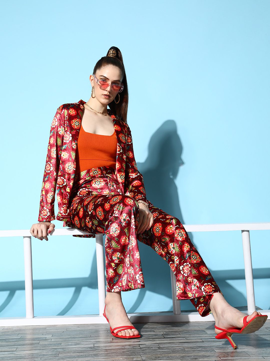 SASSAFRAS Women Lovely Maroon Floral Velvet Trousers