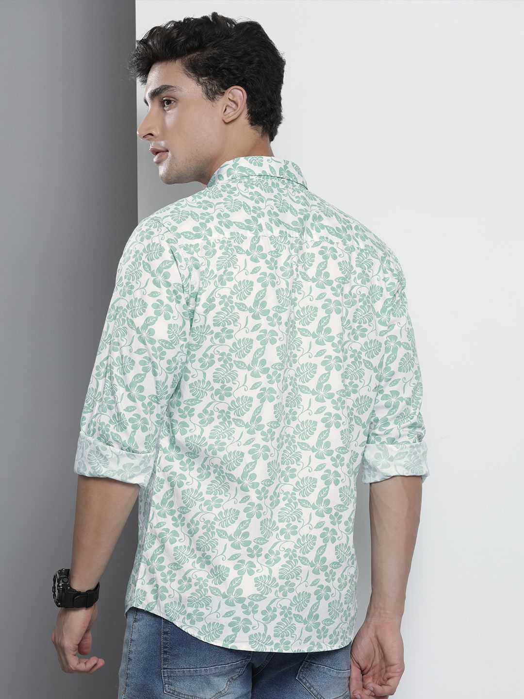 The Indian Garage Co Slim Fit Tropical Printed Pure Cotton Shirt