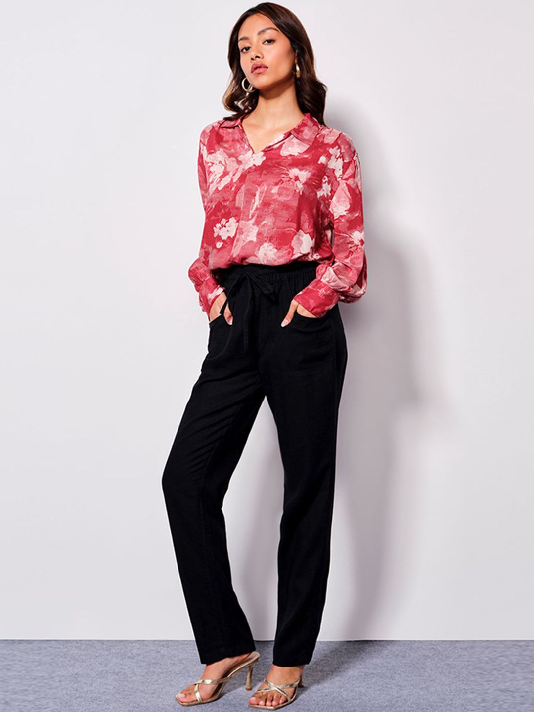 AND Women Mid-Rise Trousers