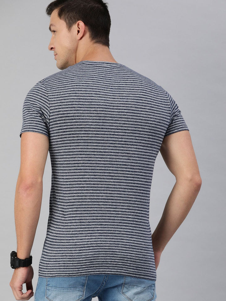 THE BEAR HOUSE Men Navy Blue Striped Round Neck T-shirt