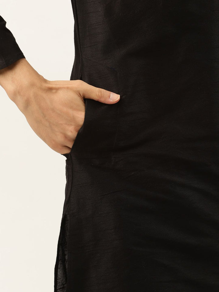 SOJANYA Men Black Kurta with Churidar & Nehru Jacket
