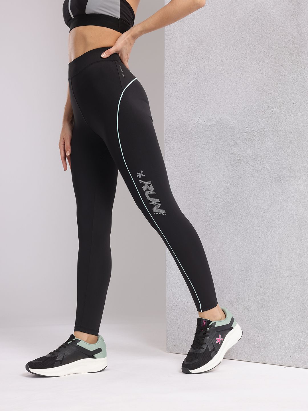 HRX by Hrithik Roshan Women Printed Rapid-Dry Running Tights
