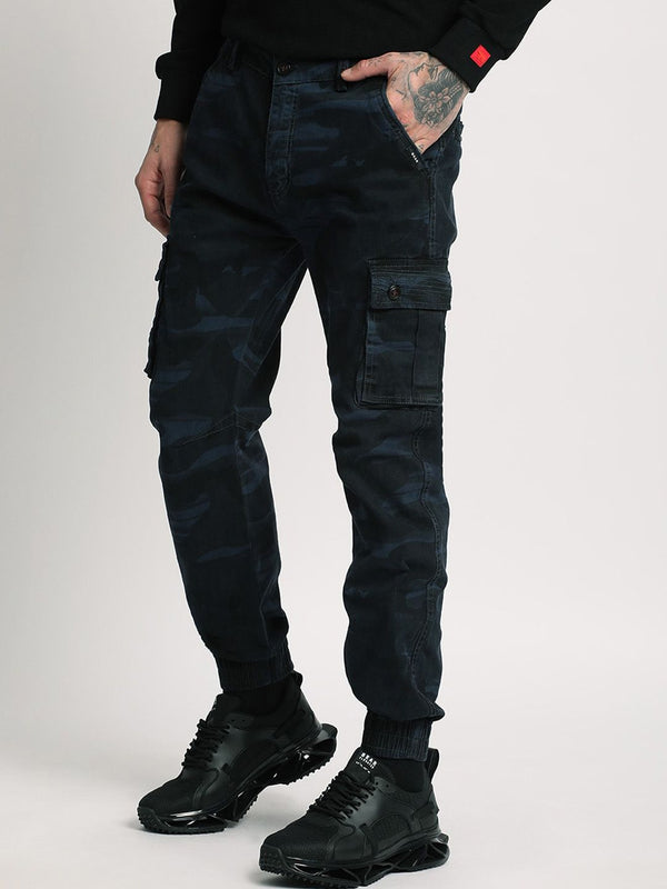 THE BEAR HOUSE Men Camouflage Printed Mid-Rise Regular Fit Cargos Trousers