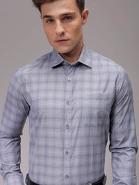 The Indian Garage Co. X Luxe Men Slim Fit Opaque Checked Formal Shirt