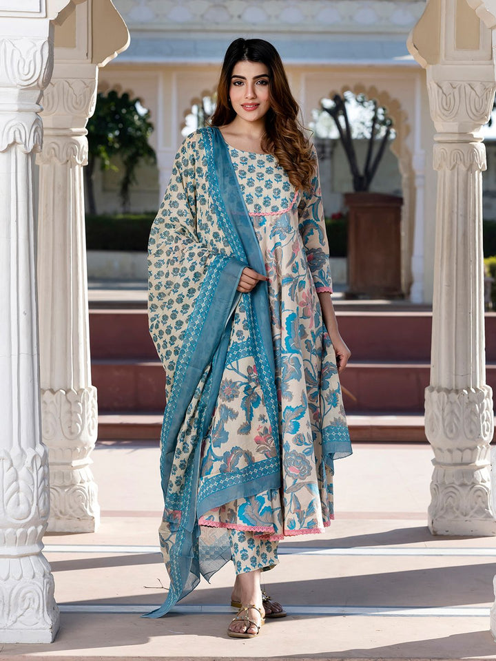 Kalini Floral Printed Neck Cotton Pure Anarkali Kurta dengan Seluar & Dupatta